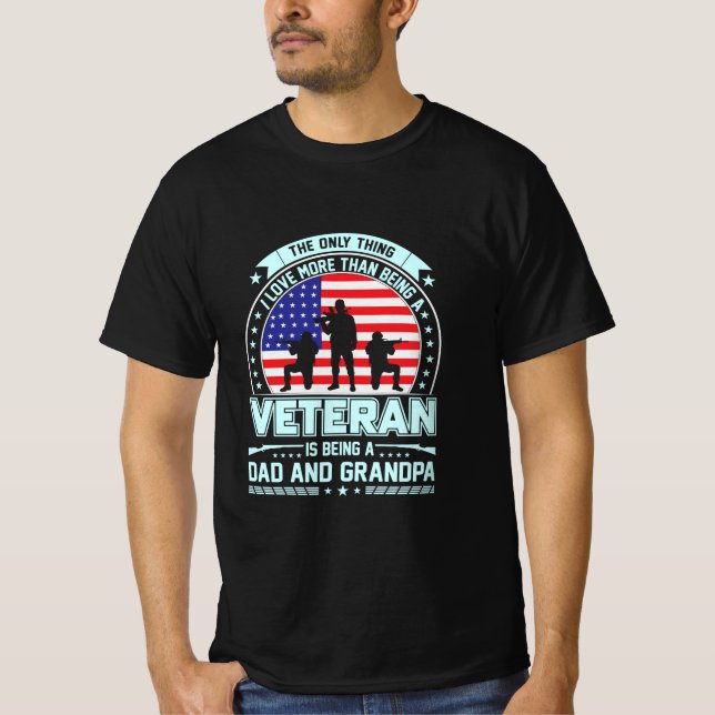 Veteran Is a Pappa och Grandpa USA Veterans Day T Shirt (Framsida)
