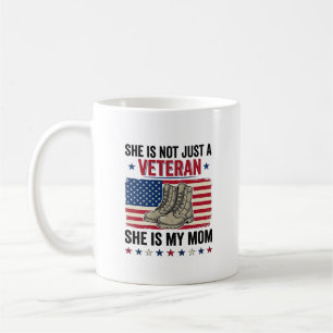 Veteran Mamma Patriotisk Militärstövlar Tröja Desi Kaffemugg