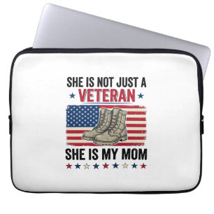 Veteran Mamma Patriotisk Militärstövlar Tröja Desi Laptop Fodral