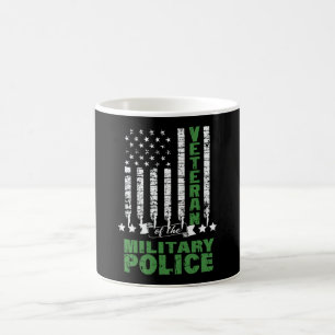 Veteran vid militärpolisen - US Flagga Kaffemugg