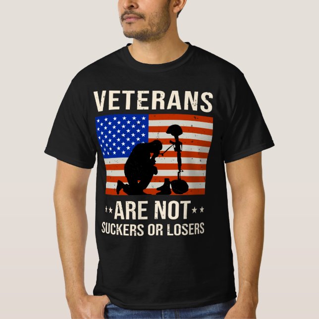 Veteraner är inte sugare eller förlorare t shirt (Framsida)