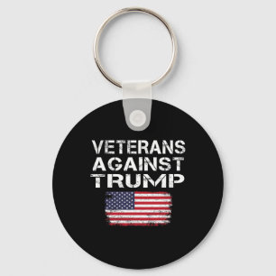 Veteraner mot trumpetera militärvalen mot T Nyckelring