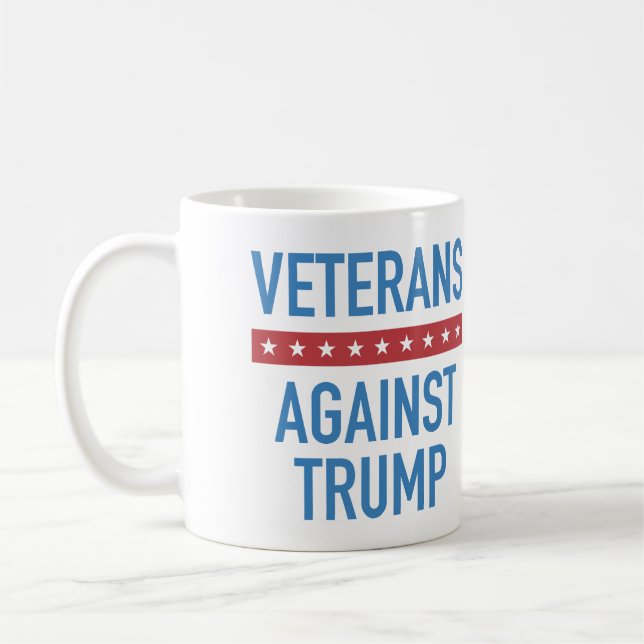 Veteraner mot trumpump kaffemugg (Vänster)