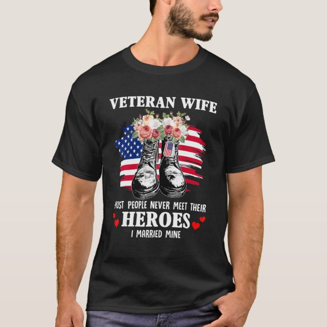 Veteranfrun, de flesta människor möts aldrig av si t shirt (Framsida)