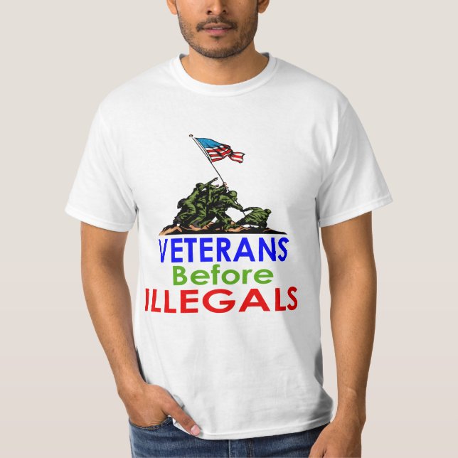 Veterans Before Illegals Veterans Day T Shirt (Framsida)