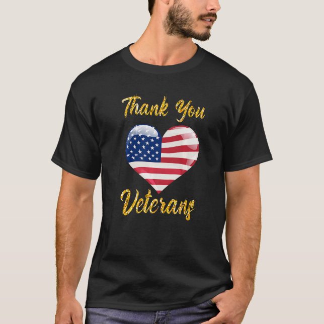 Veterans Day with American flag for Men Dad Women  T Shirt (Framsida)