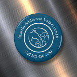 Veterinär Kundkampanjmagneter för företag Magnet<br><div class="desc">Kylmagneter för matlagning till veterinär i Doktor till dina kunder för att behålla ditt mobila nummer när de behöver dina tjänster. Skapat med ett veterinäremblem i guld kan du använda på våra affärsmagneter och anpassa onlinen. Designad för en veterinärtjänst, ett Doktor eller ett djursjukhus i en budgetvänlig utformning som finns...</div>