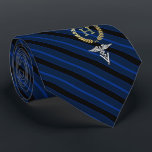 Veterinär- professionell inramade Monogramblått Slips<br><div class="desc">En blått görad randig personligtie anpassade till veterinär- professioneller som presenterar första, eller efternamnmonograminsida en fauxguldkran.</div>