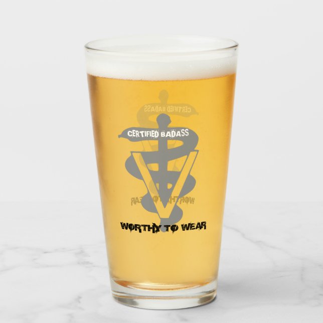 Veterinary Auktoriserad Badass - värd för Bära Glaskopp (Framsida fylld)