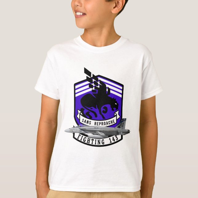 VFA-143 "Pukin förföljer" bålgetingen F-18 T-shirt (Framsida)