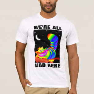 VI ÄR ALLA HÄR FÄSTA Katt Smiling T-shirts
