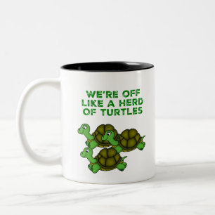 Vi är av som en Turtles-luddig design Två-Tonad Mugg