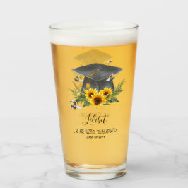 Vi är BUZISERADE! STUDENTEN Gift Personlig BEES Glaskopp
