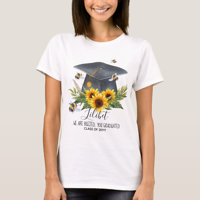 Vi är BUZISERADE! STUDENTEN Gift Personlig BEES T Shirt (Framsida)