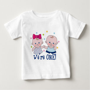 Vi är en pojke och en flicka på födelsedagskjorta t shirt
