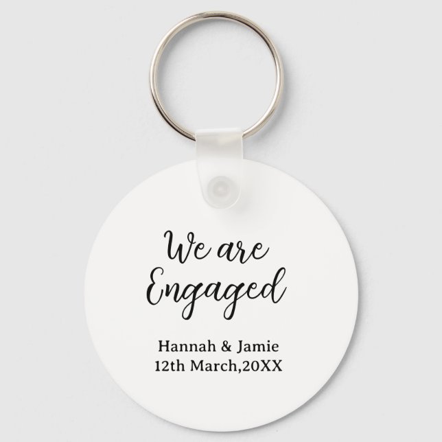 Vi är förlovade namn datum calligraphystylish nyckelring (Framsida)