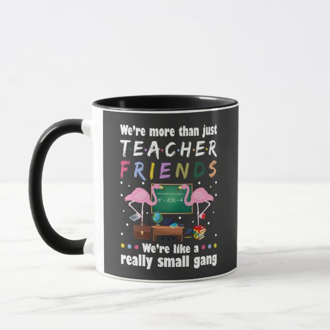 Vi är mer än lärarvänner, flamingo T-Shir Mugg (Vänster)