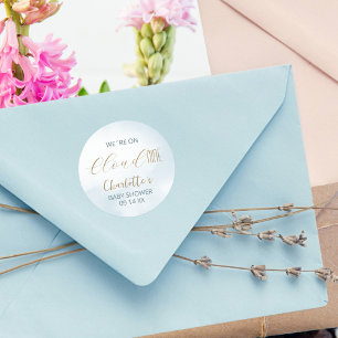 Vi är på Moln 9 Elegant Script Blå Bebis Shower Runt Klistermärke