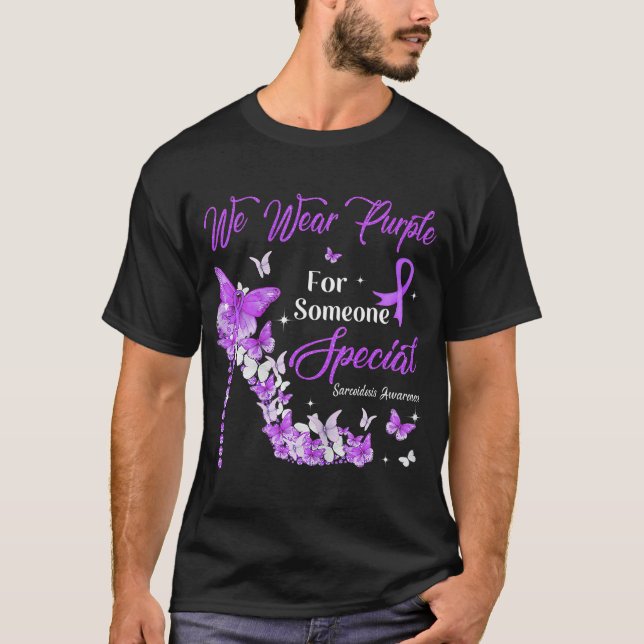 Vi Bära Lila Butterflies Sarcoidos Awareness T Shirt (Framsida)