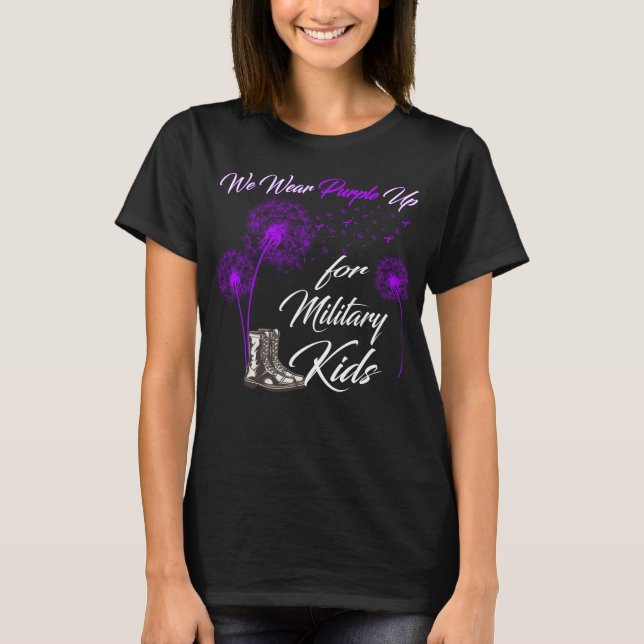 Vi Bäror upp Lilan för militära barn, militärbarn T Shirt (Framsida)