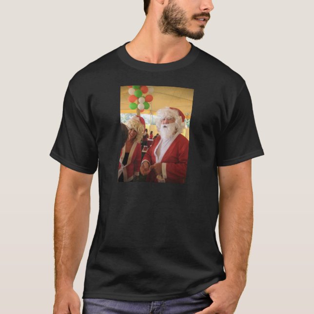 VI BEHÖVER ALLA KÄRLEK SANTA Hohoho!.jpg T-shirt (Framsida)