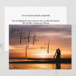 Vi binder ihop meddelandet om att Knot Photo Elope Inbjudningar