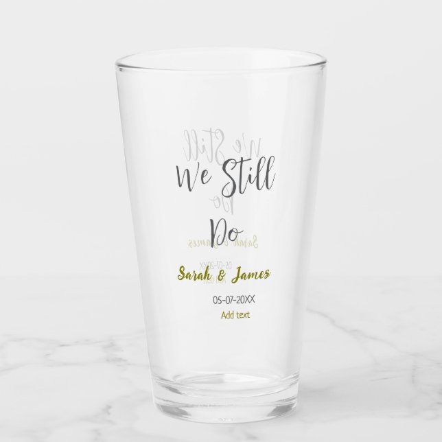 Vi firar fortfarande bröllop-årsdagen av grått gul glaskopp (Framsida)