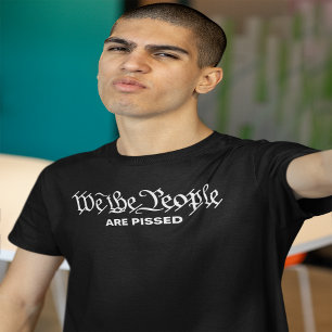 VI FOLKET ÄR PISSET T-Shirt
