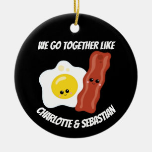 Vi går samman som ägg och bacon personlig julgransprydnad keramik