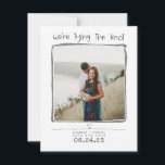 Vi Gifter sig Cute Save the Date Photo Spara Datumet<br><div class="desc">Spara datumfotokort med ljus och romantik</div>