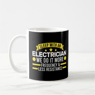 Vi gör det med en elektriker. kaffemugg