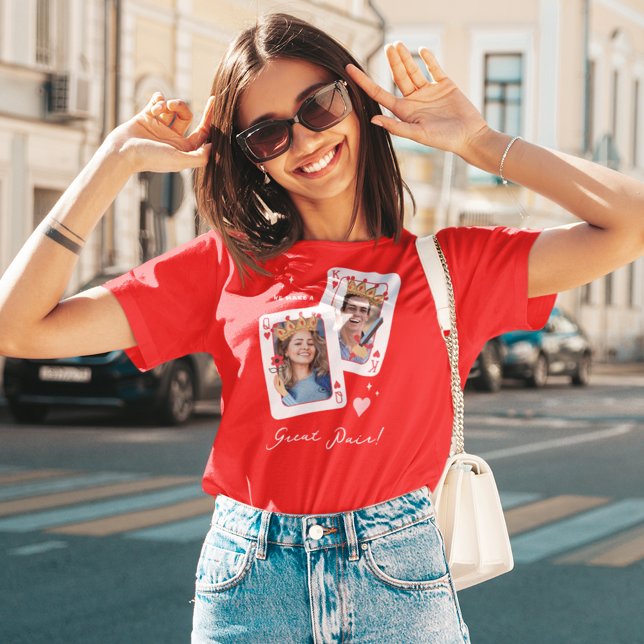 Vi gör ett foto av anpassningsbarna valentines day t shirt (Skapare uppladdad)