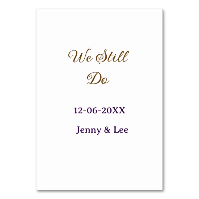 Vi gör fortfarande brunt rosa namn datum år boho r bordsnummer (Framsidan)