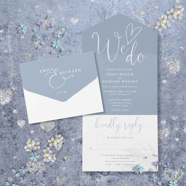 Vi gör Kärlek Heart-skript Dusty Blue Bröllop (We Do Love Heart Script Dusty Blue Wedding All In One Invitation)