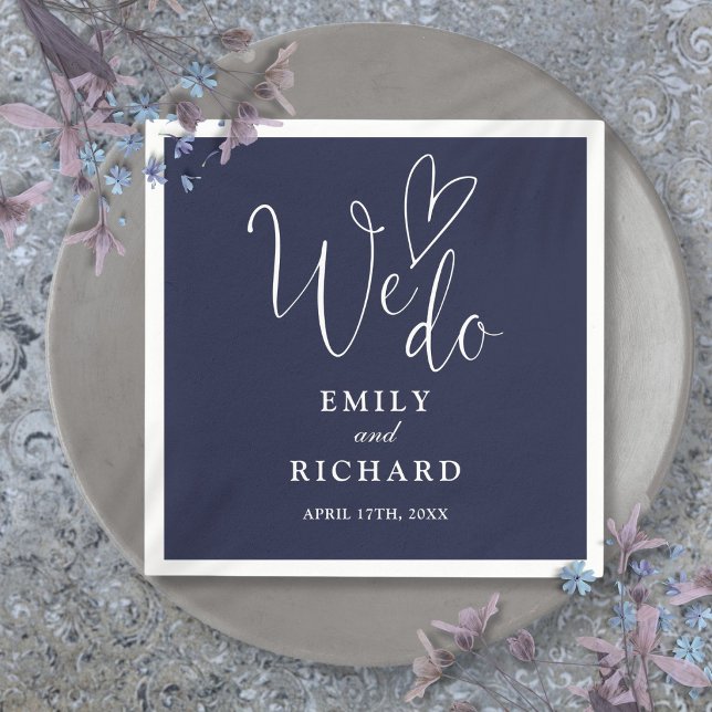 Vi Gör Skript Kärlek Hjärtan Marinblå Bröllop Pappersservett (We Do Script Love Heart Navy Blue Wedding Napkins)