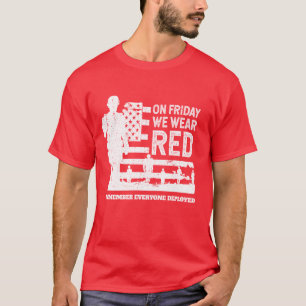 Vi ha på sig den röda fredagsoldaten t shirt