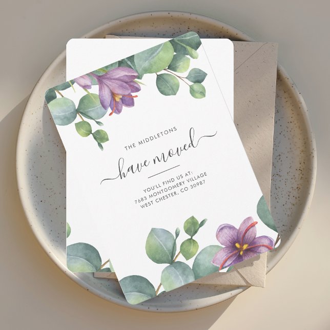 Vi har Flyttat Eucalyptus Greenery Botanical Flytt Meddelande (Botanical Eucalyptus Sage Green and Purple Script Moving Announcement)