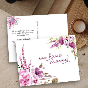 Vi har Flyttat Lavender och Lilac Flowers Meddelande Vykort
