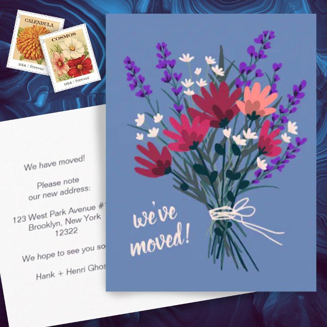 Vi har flyttat WildblomBouquet New Home Adress Vykort (Custom address change relocation moving postcard with wildflower bouquet)