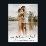 Vi Har gifta Modern Trendig Skriptöverlägg Vykort<br><div class="desc">Modern Trendig Calligraphy Vi Har Married Bröllop Photo Bröllop annnouncement Postcard</div>