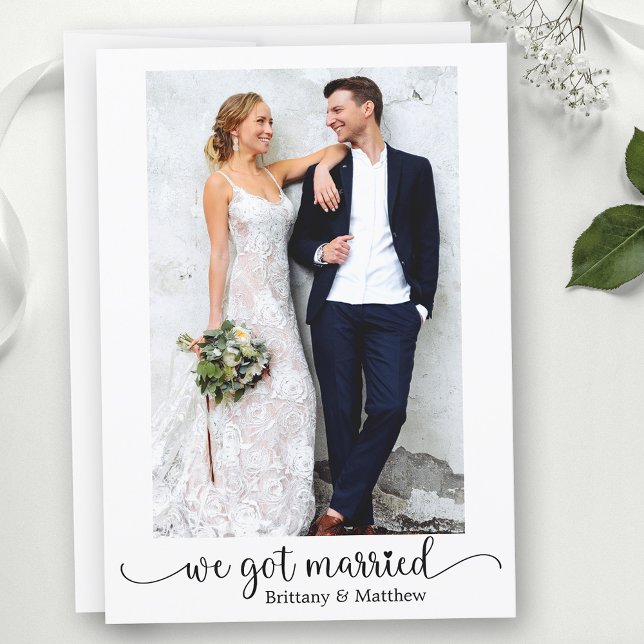 Vi Har Married Heart Calligraphy Photo Bröllop Meddelande (Customize to change your personalized text size, text style or to add text to back of card.)