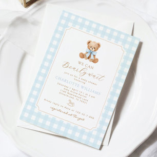 Vi kan knappt vänta Gingham nalle baby shower Inbjudningar