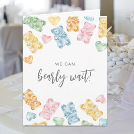 Vi kan knappt vänta Gummibjörnarnas baby shower Inbjudan
