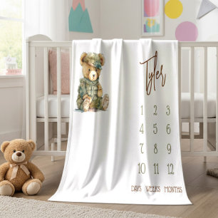 Vi kan knappt vänta! Militär Teddy Baby Milstolpe Fleecefilt