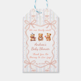 Vi kan knappt vänta rosa spetsband baby shower presentetikett