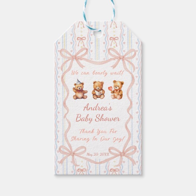 Vi kan knappt vänta rosa spetsband baby shower presentetikett (Framsidan)