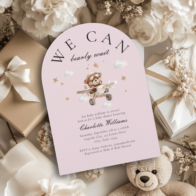 Vi kan vänta! Nalle och flygplan Inbjudningar (We Can Bearly Wait! Cute, modern, pink, baby shower arch invitation.)