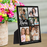Vi Kärlek You Nana Barnbarn Namn Photo Collage<br><div class="desc">Anpassad nana-fotoplaque med barnbarn namn och barnbarn bilder. Gör en speciell,  minnesvärd och unik keepsaké-gåva för helgdagar,  födelsedag,  morföräldrardag,  mors dag och jul.</div>