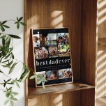 Vi Kärlek You Pappa | 8 Foto Poster<br><div class="desc">Modern 8 fotokollage poster för pappa. Nattbakgrunden i himlar med söta små stjärnor och "Vi kärlek mer än alla stjärnor i himlar" citat. Lägg till ditt val av anpassning. Förtjänar inte din far en av ett slag en Far's Day för allt han har gjort för dig? I år, i stället...</div>