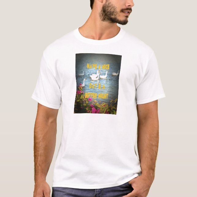 Vi lämnar alltid våra kunder lycklig & nöjda. tee shirt (Framsida)